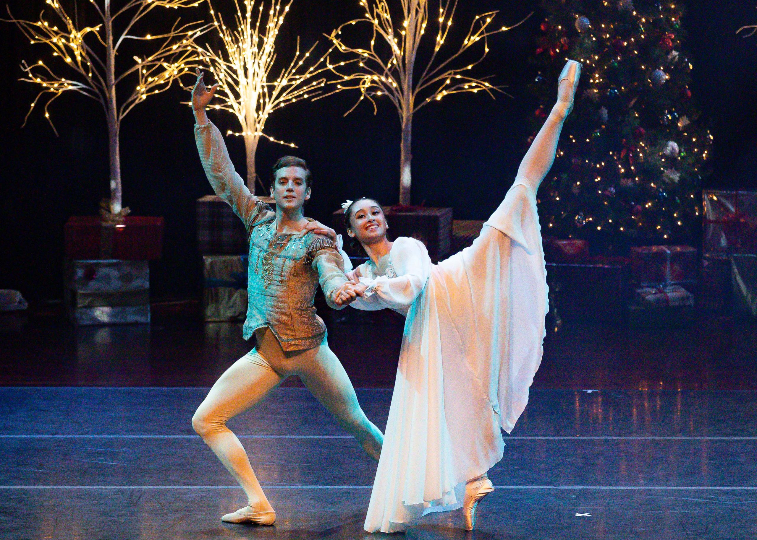 L-R Sabastian Vinet & Aurora Ausserer. Courtesy of Indiana Ballet Conservatory. Used with permission.